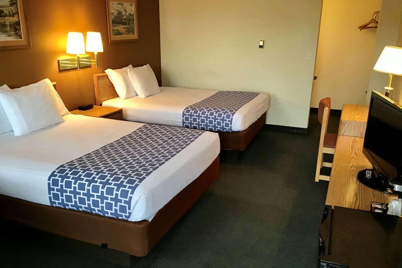 Travelodge By Wyndham Powell Exterior foto